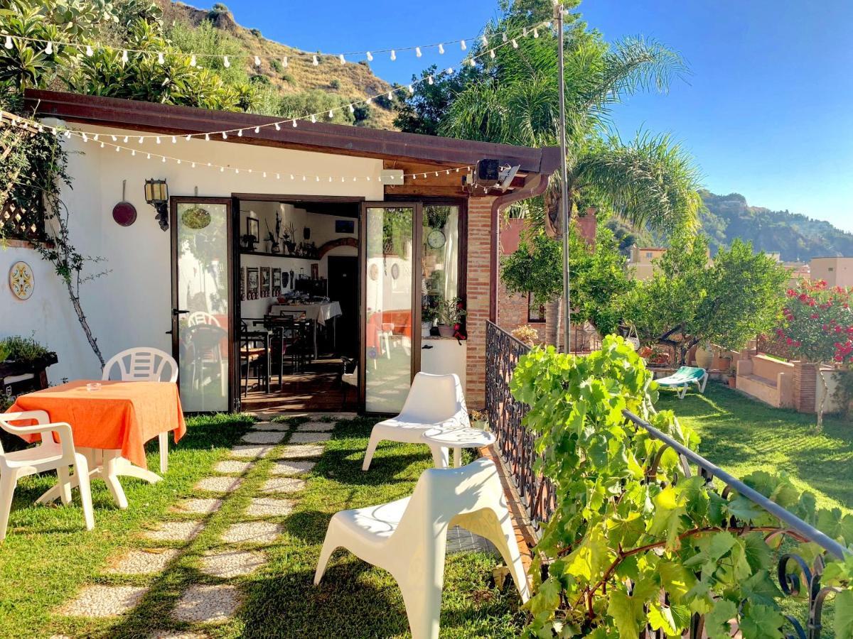 B&B Villa Vittoria Giardini Naxos Luaran gambar
