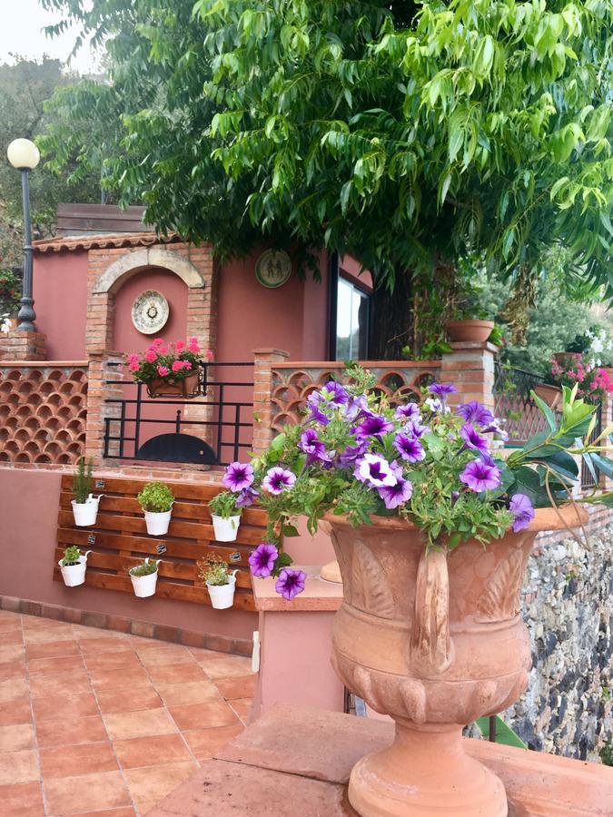 B&B Villa Vittoria Giardini Naxos Luaran gambar